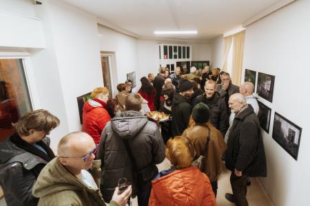 Vid  Brezočnik Anatomija zapuščene hiše (8)